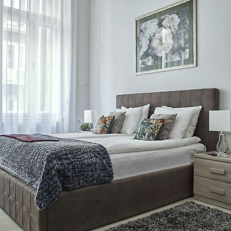 بودابست 7Seasons Central Suites المظهر الخارجي الصورة